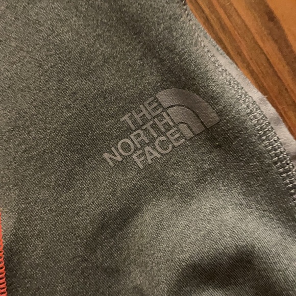North Face mid-calf length exercise leggings size small - Picture 4 of 9